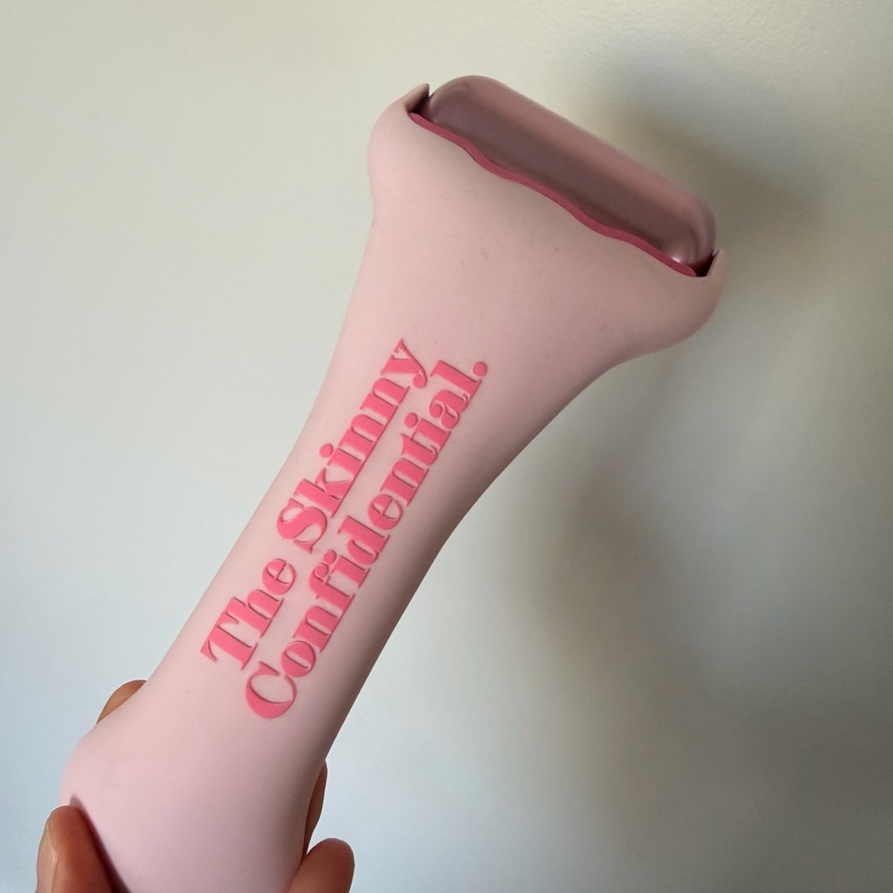 The Skinny Confidential Hot Mess Ice Roller